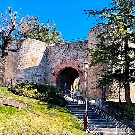 Aljama 4* Burgo
