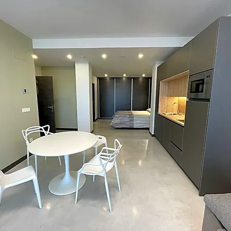 Hotel apartamentowy Aljama Burgo
