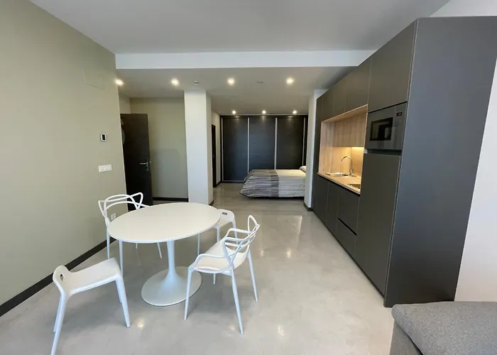 Aparthotel Aljama 4*