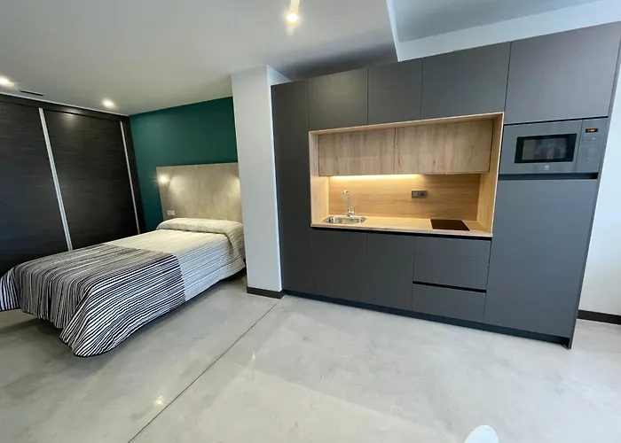 Aljama Aparthotel Burgo