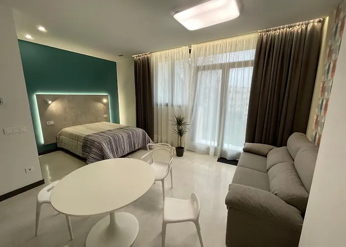 Aljama Aparthotel Burgo