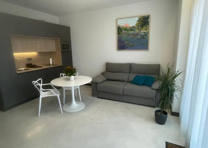 Aljama Aparthotel Burgo